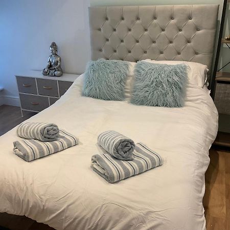 2 Bed Home From Home Apartment 41 Londyn Zewnętrze zdjęcie