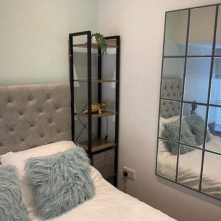 2 Bed Home From Home Apartment 41 Londyn Zewnętrze zdjęcie